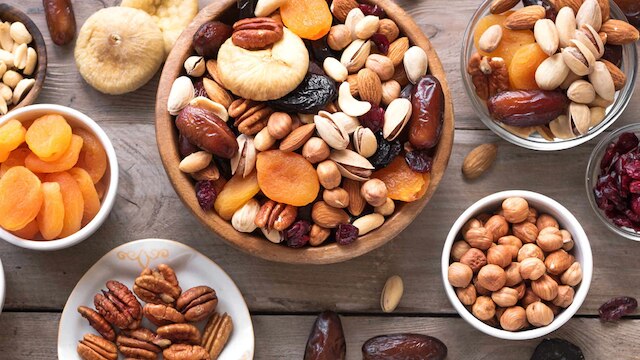 The Best Dry Fruits for Bone Health: A Nutritional Guide