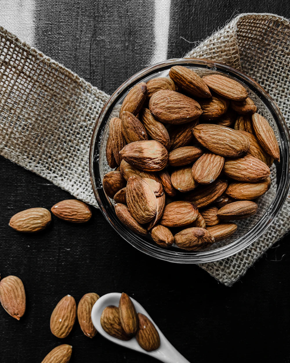 The Hidden Wonders of Almonds: More Than Just a Nut